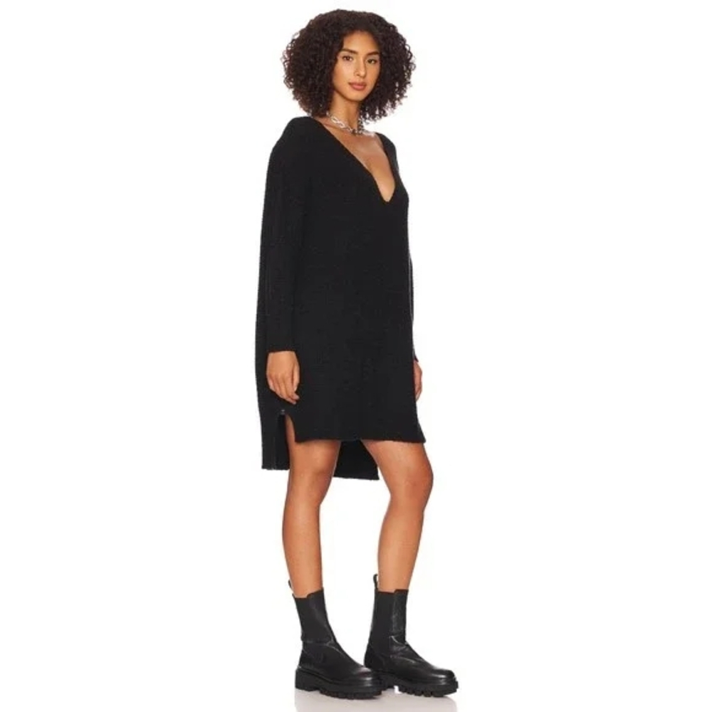 Free People Intimately Free C.O.Z.Y. Black V-Neck Sweater Dress EUC M/L